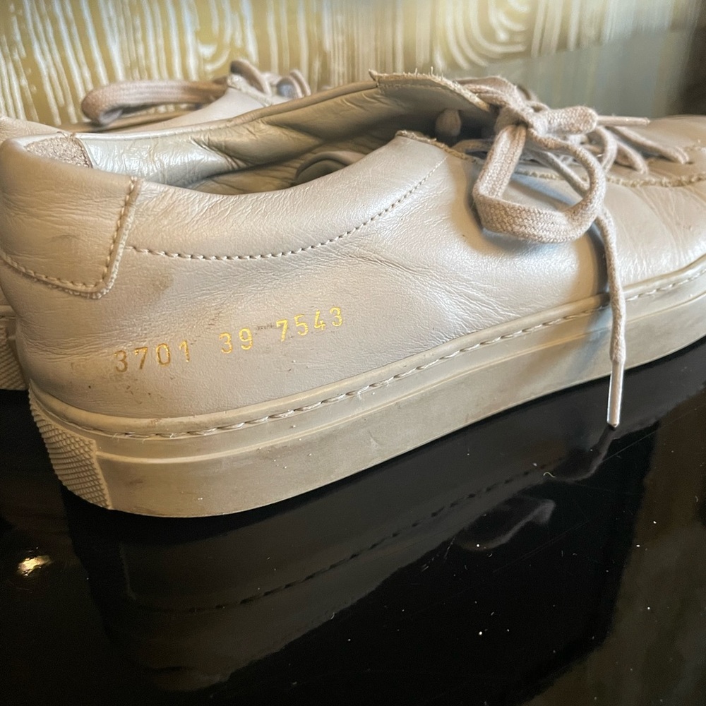 Grey common projects sneakers  size 39